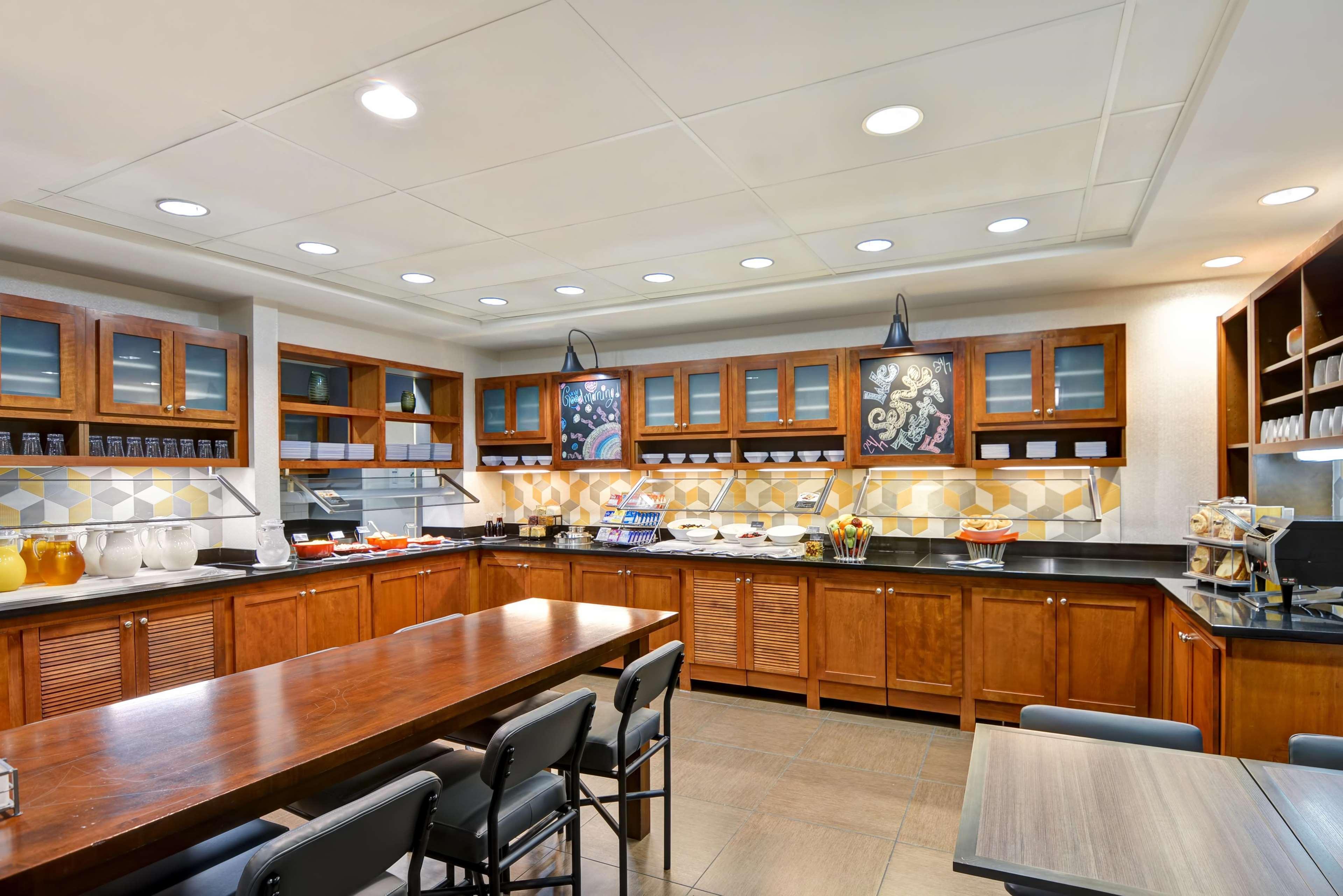 Hyatt Place Birmingham/Hoover Bagian luar foto