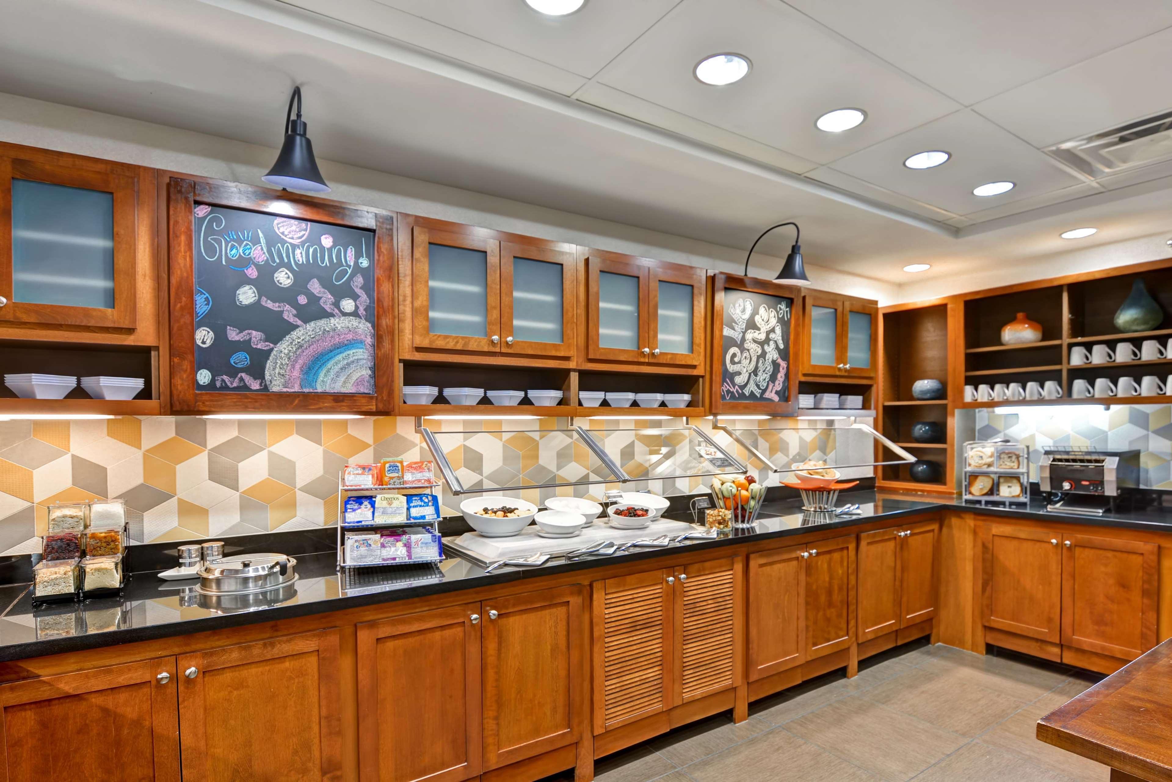 Hyatt Place Birmingham/Hoover Bagian luar foto