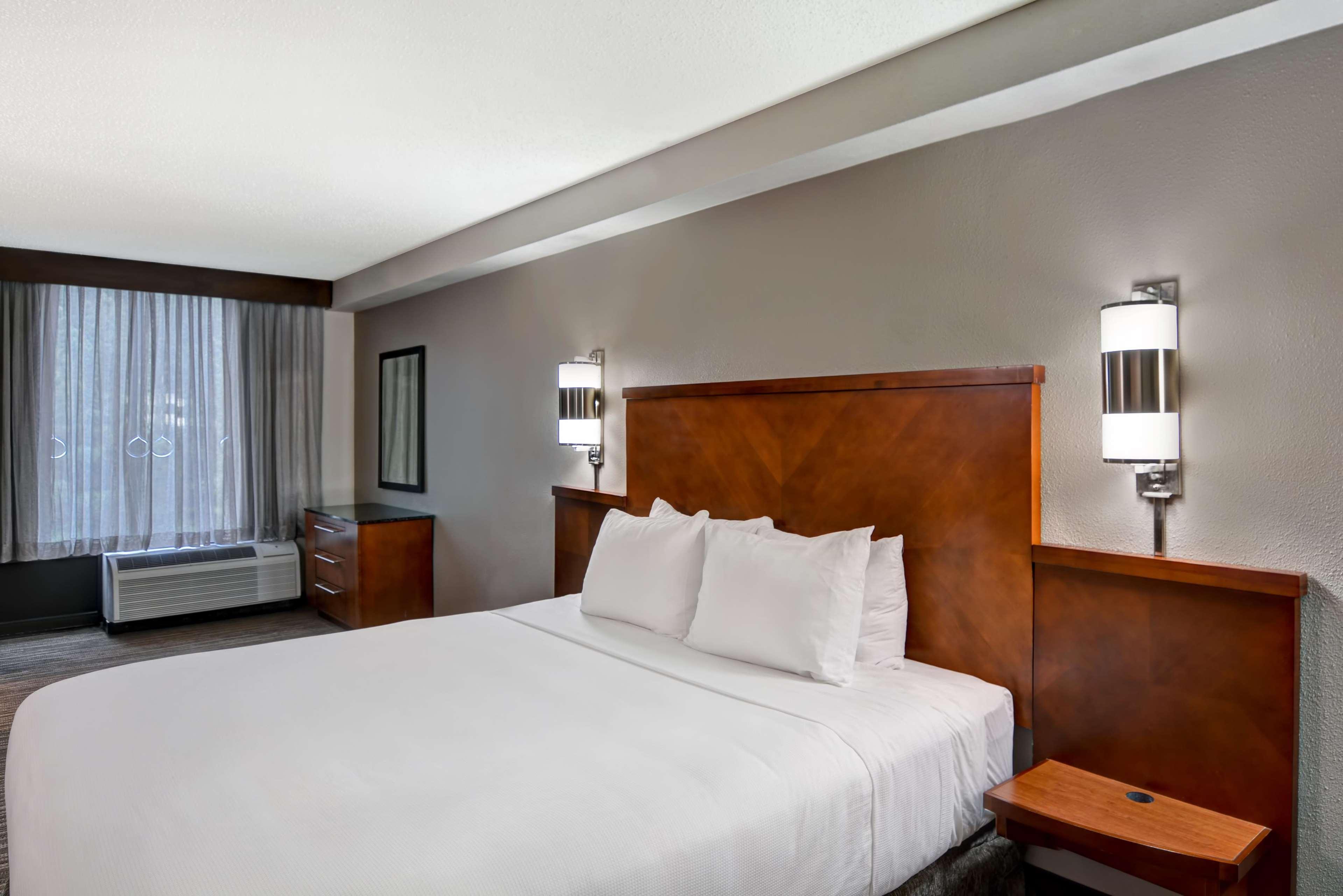 Hyatt Place Birmingham/Hoover Bagian luar foto